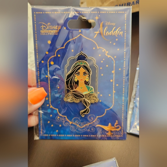 Disney Hollywood Studio Ghirardelli Alladin Live Action Jasmine Pin LE30… - Picture 1 of 3
